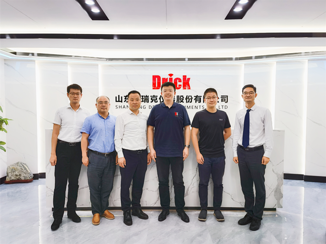 江蘇科思能教育科技有限公司領(lǐng)導蒞臨德瑞克考察交流